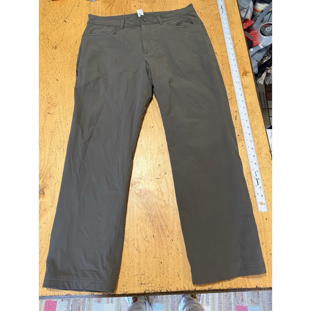 Mountain Hardwear Fleece Lined Pants Mens 34x29 Green Nylon Outdoors Hiking Snow